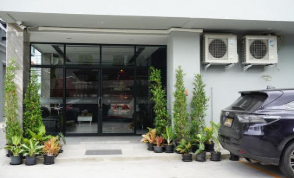 B-Black Hotel Chonburi