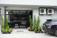 B-Black Hotel Chonburi Hotel a Chon Buri