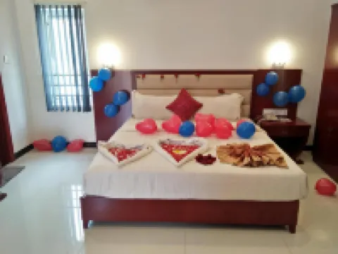 Hotel Aradhana Inn โรงแรมในเยอร์เคาด์