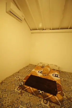 Sundak Beach House 1 Отели рядом с достопримечательностью «Nglambor Beach»