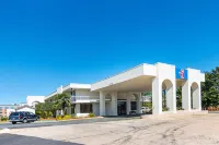 Motel 6 Newnan, GA