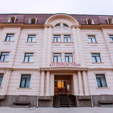 Art Deluxe Hotels near Holy Assumption Cathedral Church