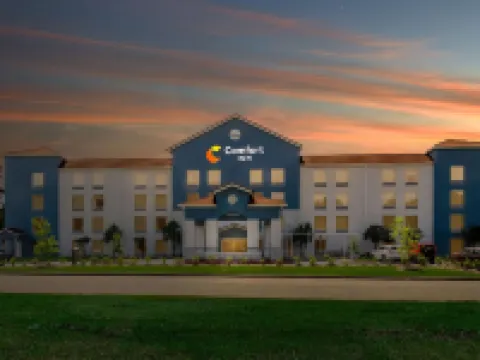 Baymont by Wyndham Conroe Hotels in Conroe