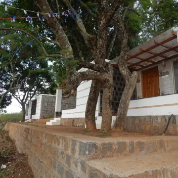 Oyla Cottage