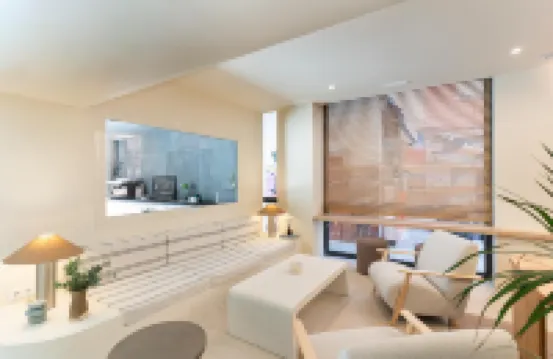 โรงแรม ลิทเทอรัล