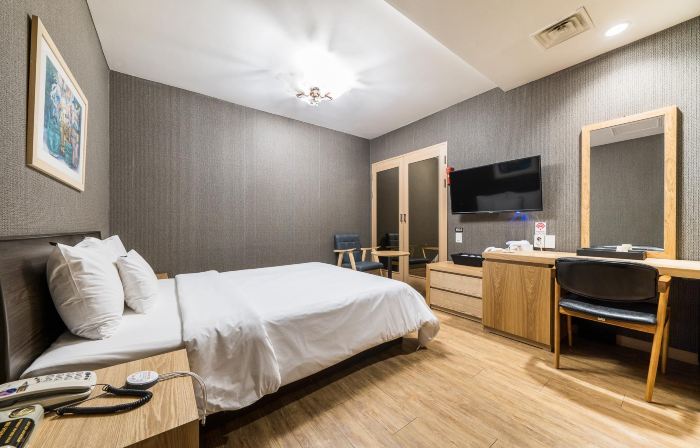 Central Tourist Hotel
