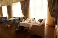 Hotel Royal - breakfast