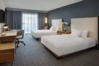 Courtyard Springfield Airport Hotels near Springfield-Branson National Airport