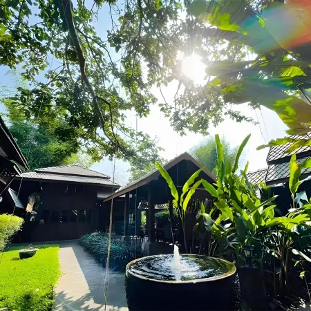 Chaba Varee, Doi Saket Chiang Mai