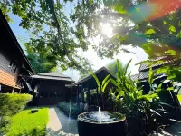 Phurintara - Resort Doi Saket - piscina