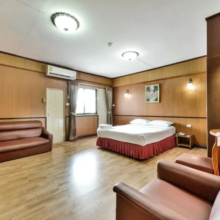 Nice Palace Hotel Отели рядом с достопримечательностью «Станция надземного метро Ari»
