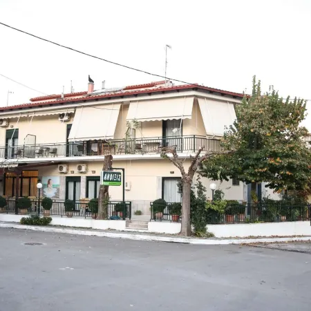 Anixis Hotel