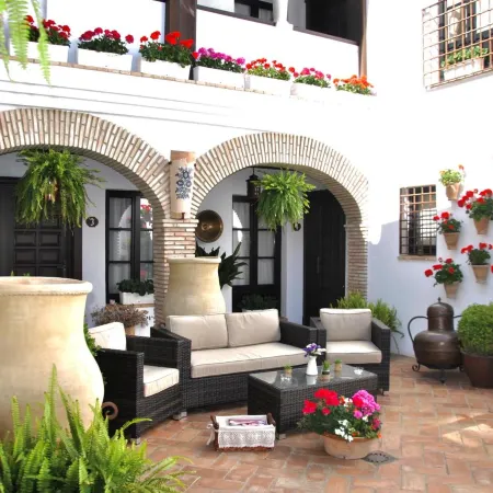 Suites la Posada de Pilar Отели рядом с достопримечательностью «Башня Мальмуэрта»