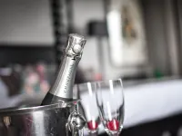The Meadowpark Bar, Kitchen & Rooms - bar
