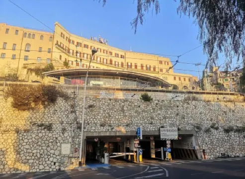 Studio Apartments Centro Storico Via Manno Hotels in 