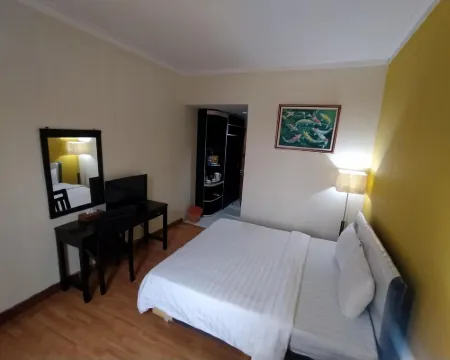 Hotel Prasasti Pacitan Hotels in Pacitan Regency