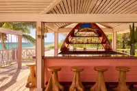 Coral Sands Hotel - bar