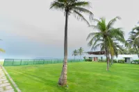 Shelter Beach Resort - Beach