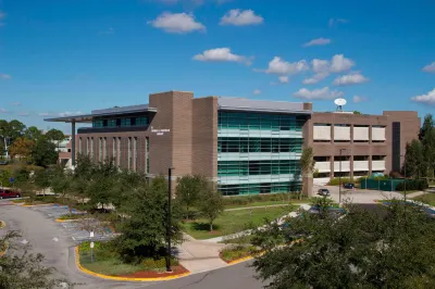 Courtyard Jacksonville at the Mayo Clinic Campus/Beaches Hotels in Sawgrass