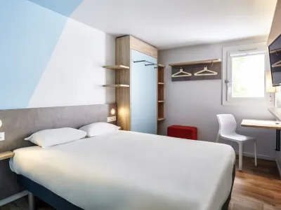 Ibis Budget Bayonne Các khách sạn gần Abbaye Notre Dame de Belloc