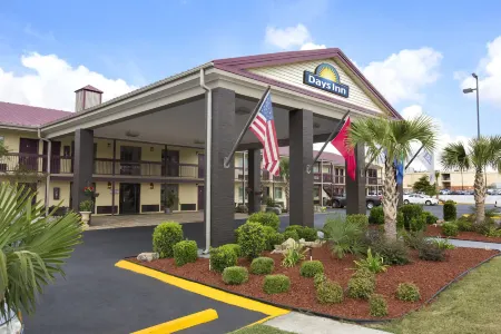 Days Inn by Wyndham West Memphis Отели в г. Маунд Сити Тауншип