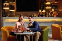Four Points by Sheraton Surabaya, Tunjungan Plaza - Bar