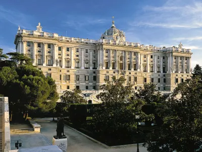 Ibis Madrid Alcorcon Tresaguas Hotels near TomeVinos Alcorcón