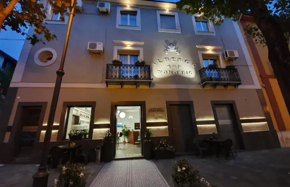 阿爾貝格歐諾福里歐旅館