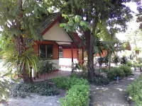 Lanta Long Beach Hostel