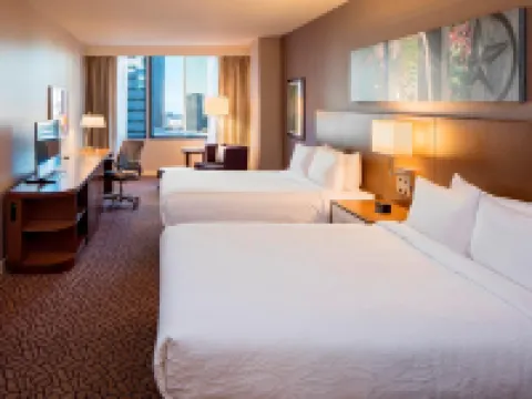 ฮิลตันการ์เด้นอินน์ ดาวน์ทาวน์ดัลลาส