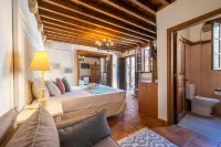 Saint Artemios Hotel and Oriental Suites - Pensionaatit