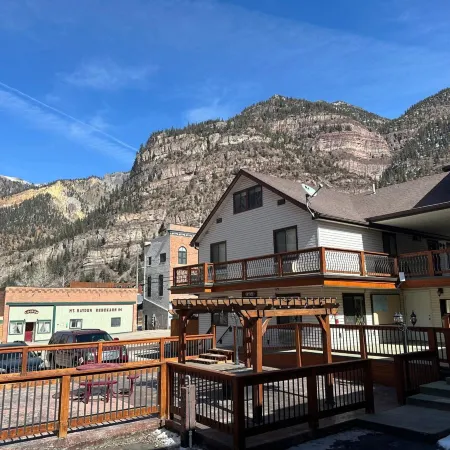Matterhorn Inn Ouray