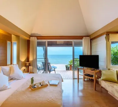 ห้องวิวทะเลบนระเบียง