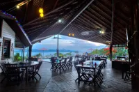 Deco Stop Lodge Hotels in Espiritu Santo