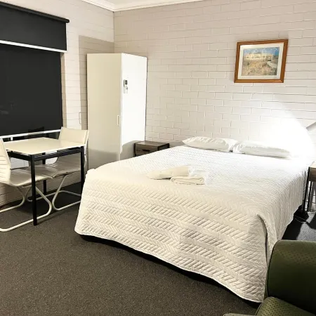 Town Central Motel