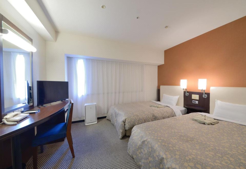 다카오카 만텐 호텔 에키마에 외관