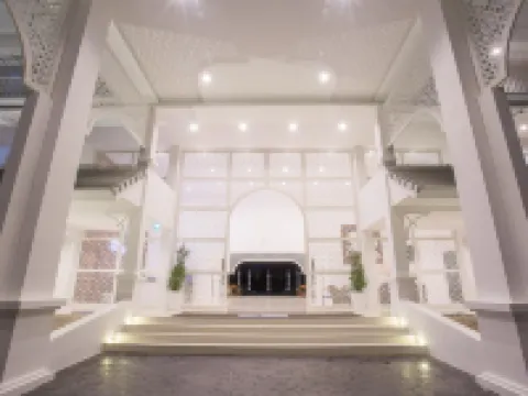 White House โรงแรมในตาก