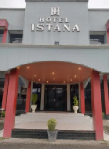 Hotel Istana Syariah Pekalongan by Hello Room Hotels in Bendan