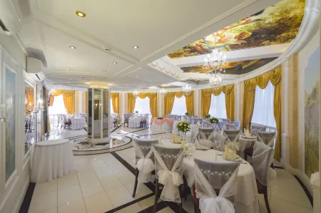 Смирнов Отели в г. Сысертский район