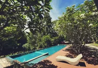 วนธารา รีสอร์ท - ที่มีสระว่ายน้ำ