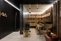 Tsarstvo-Korolevstvo Hotel