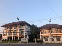 Pak Ping Rim Khong Hotels near Hall of Opium