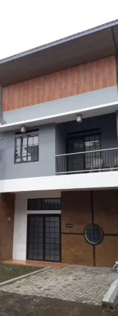 Villa kawoeng lembang Отели в г. Cisarua