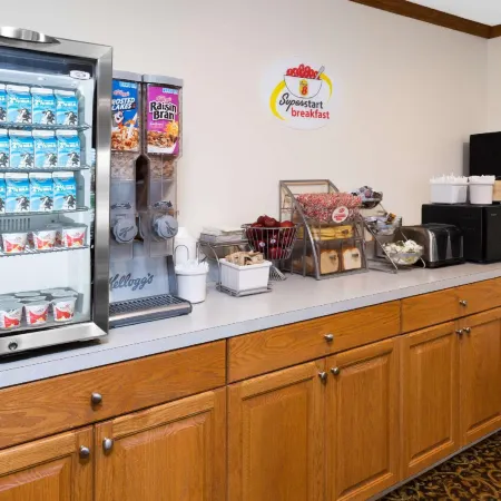 Super 8 by Wyndham St. Ignace