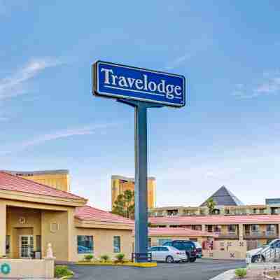 Days Inn by Wyndham Las Vegas Airport Near the Strip Hotel Exterior