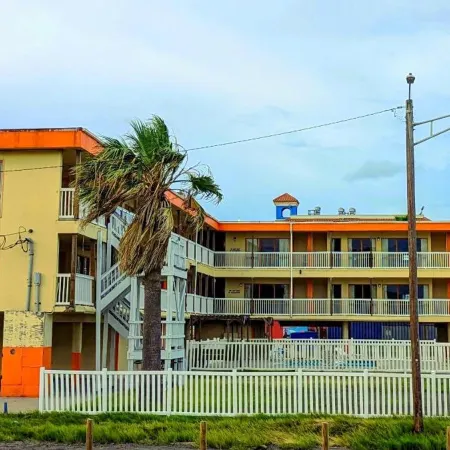 Sea Shell Inn on the Beach