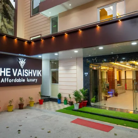 Hotel the Vaishvik Banganga Road