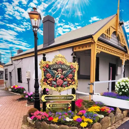 Angel's Aisle Cottages