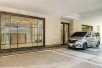 曼谷城堡麗笙酒店 - 停車場