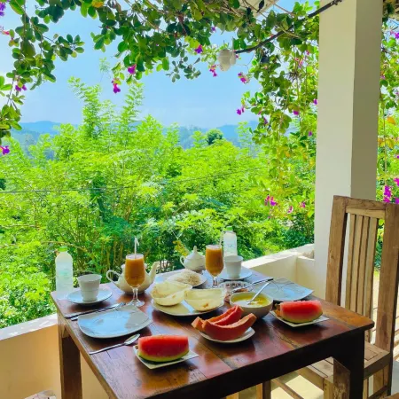 Ella Nimal Nest Inn
